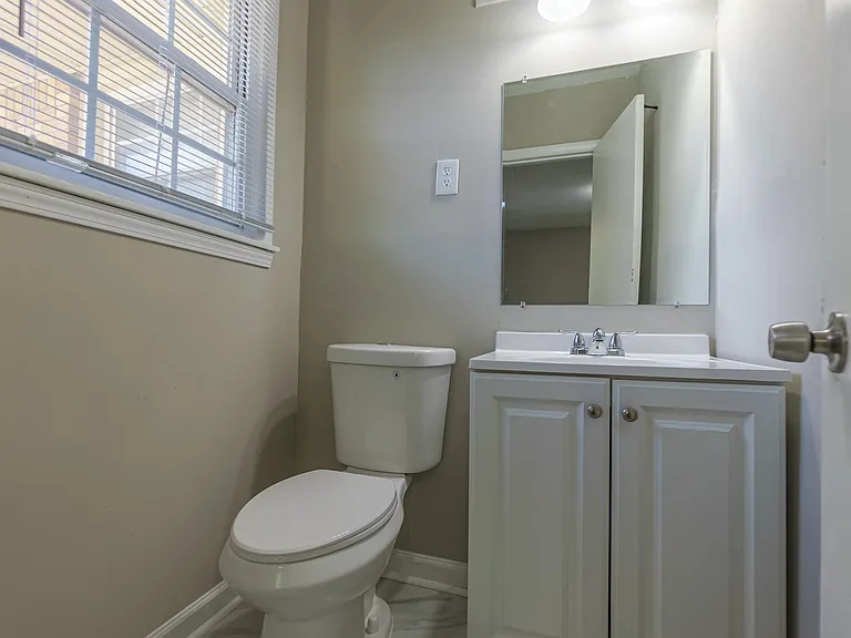 1024 Mendenhall Cv — Photo 9