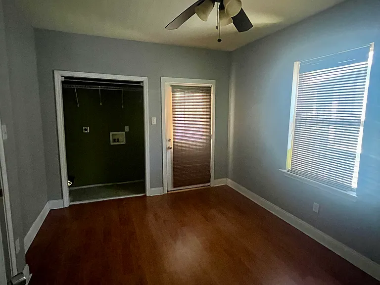 625 N Scott St — Photo 9