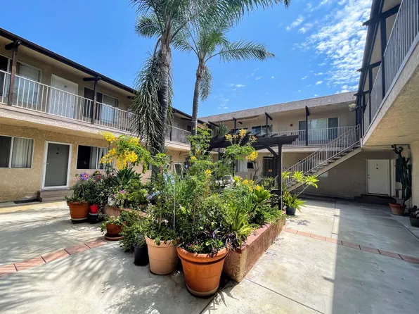 8750 Topanga Canyon Blvd #6, Canoga Park, CA 91304