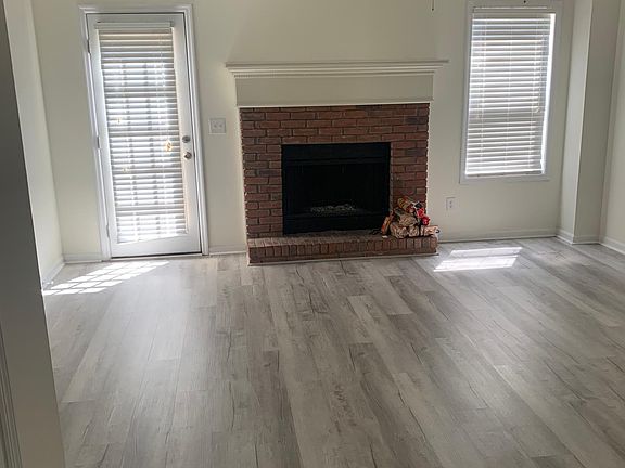 2nd image of 101 S Ross St APT 3