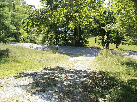 5th image of 1060 State Highway 1668