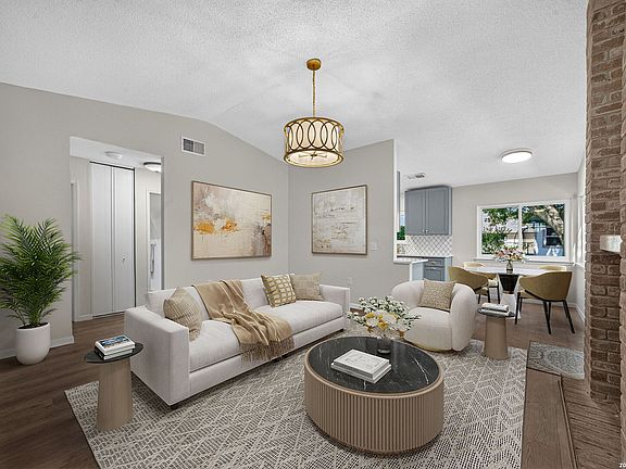 4th image of 8020 Orchard Bend