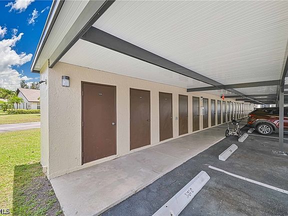 5th image of 11540 Caravel Cir APT 3030