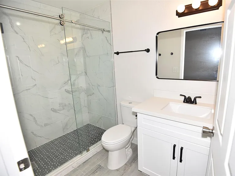 4322 Allen St — Photo 7