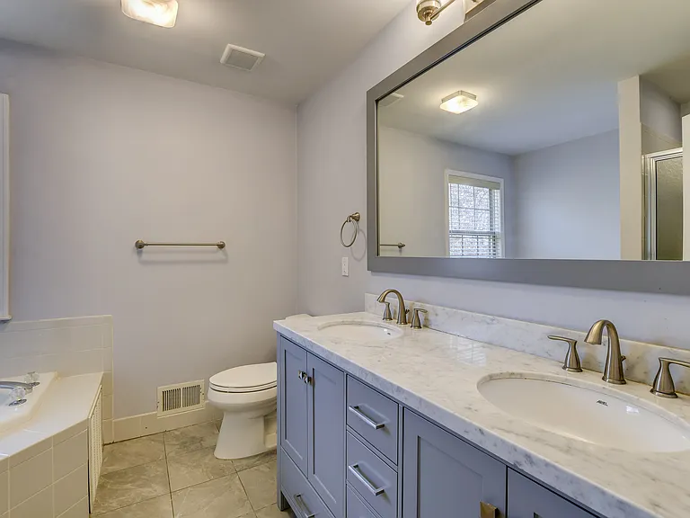 403 Taggert Dr — Photo 21