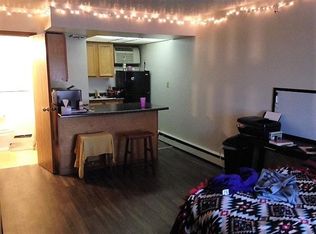 621 S Dodge St APT 4, Iowa City, IA 52240