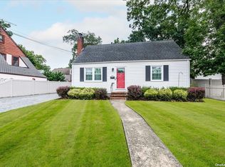 1411 Merrick Ave, Merrick, NY 11566