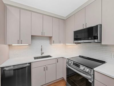 42 Waverly St #2, Boston, MA, 02135