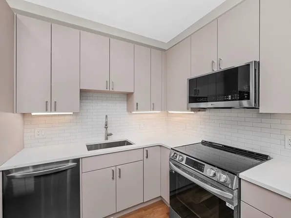 42 Waverly St #2, Boston, MA 02135