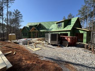 325 Keowee Ave, Sunset, SC 29685