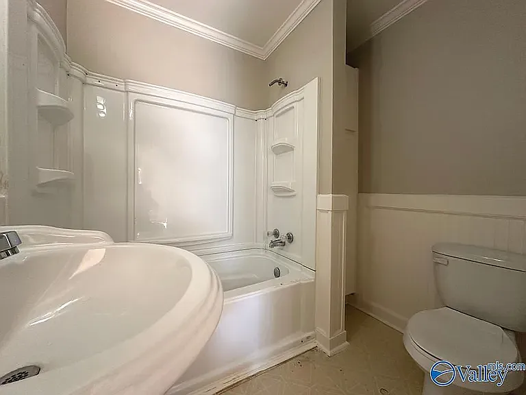 1231 McKinley Ave NE — Photo 9