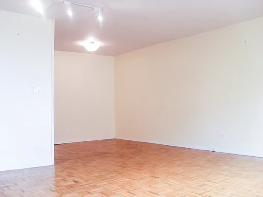 Sold by ONE Manhattan Real Estate | media 4