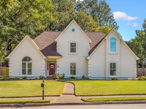 1596 Wood Farms Dr, Cordova, TN 38016