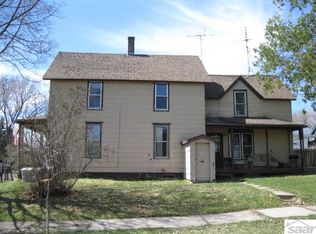 503 W 3rd St, Washburn, WI 54891