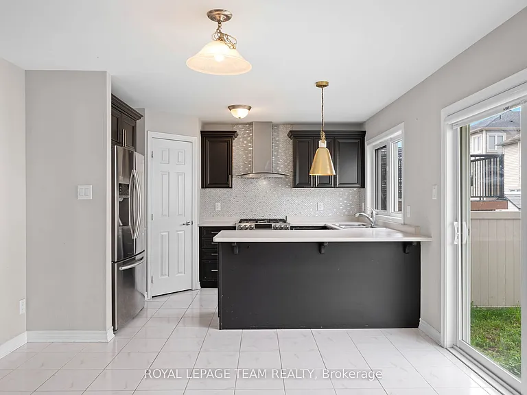 127 Solaris Dr — Photo 9