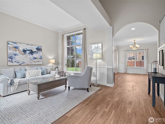 4th image of 2901 92nd Avenue E