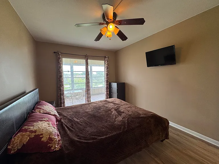 4019 Lincoln Pl #A — Photo 24