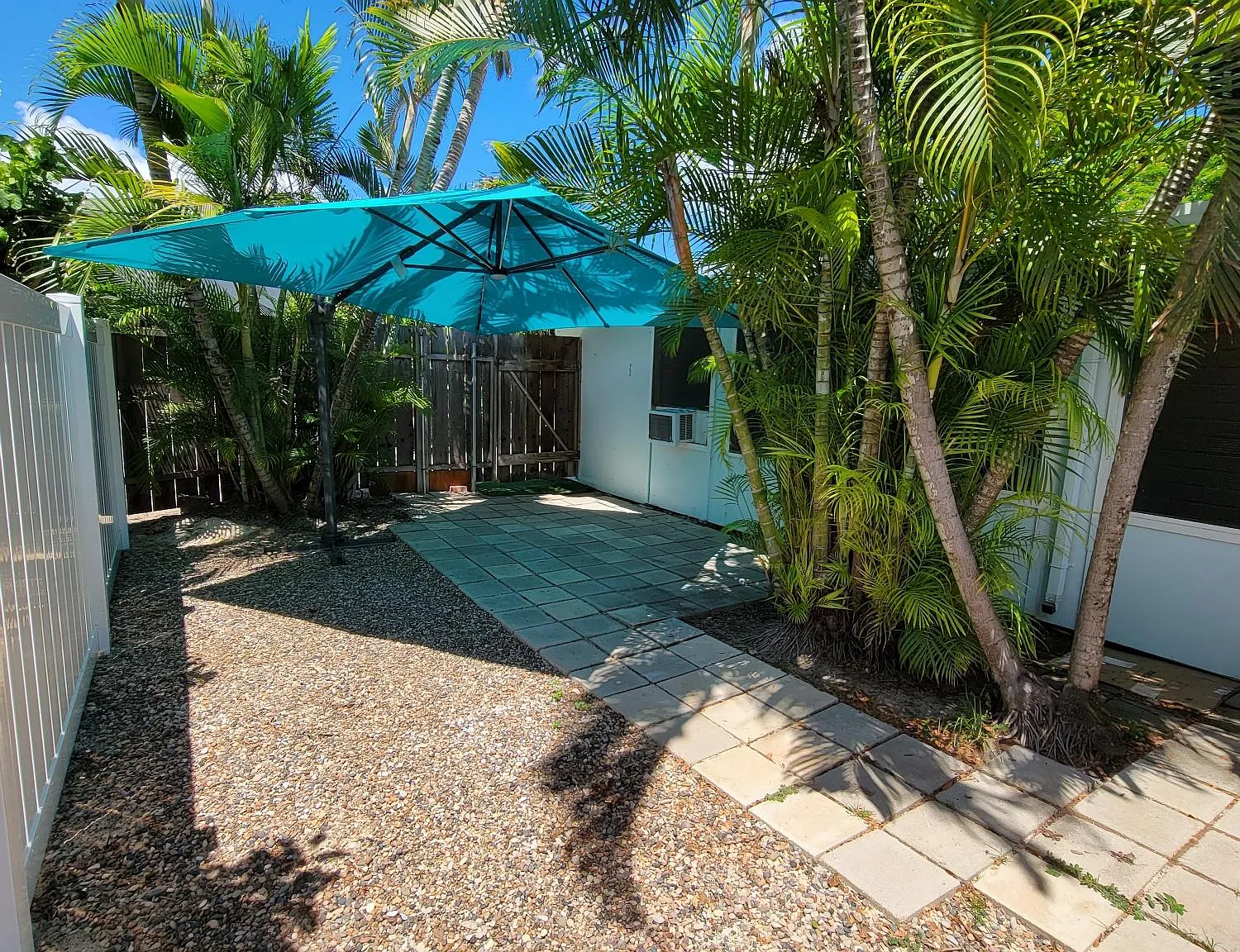 158 Makawao St — Photo 2