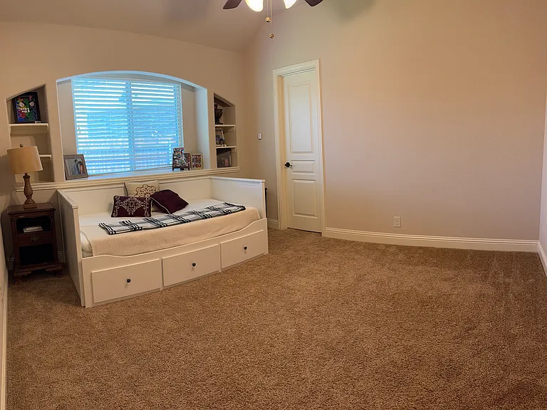 10217 Fox Haven Ct — Photo 11