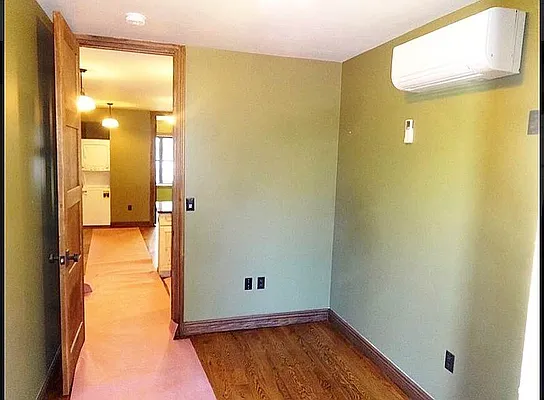 Rented by Premier Metro Realty Corp | media 5