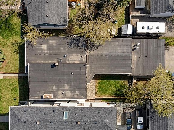 3rd image of 1708 29th St SW