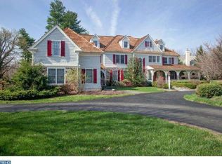 605 Meadows Edge Ln, Villanova, PA 19085