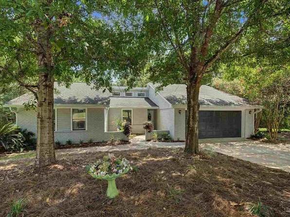1016 Fleming Dr, Pensacola, FL 32514