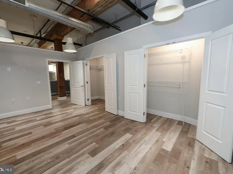 1822 E Glenwood Ave #101 — Photo 7
