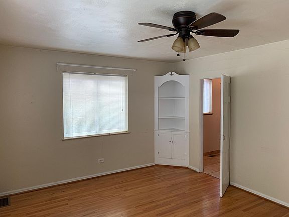4th image of 1443 Dahlia St