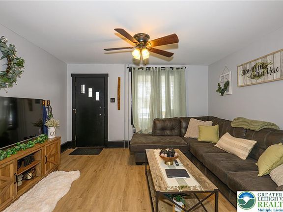 2nd image of 112 E Amidon St