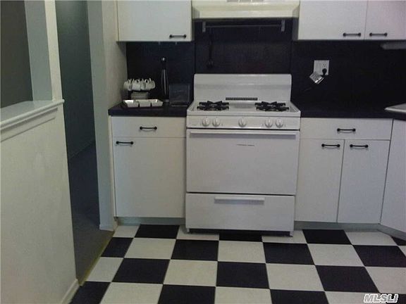2nd image of 24000 68th Ave #2