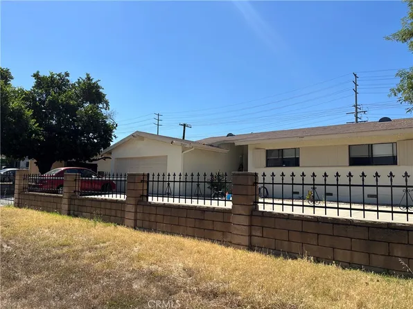 25437 E Edgemont Dr, San Bernardino, CA 92404