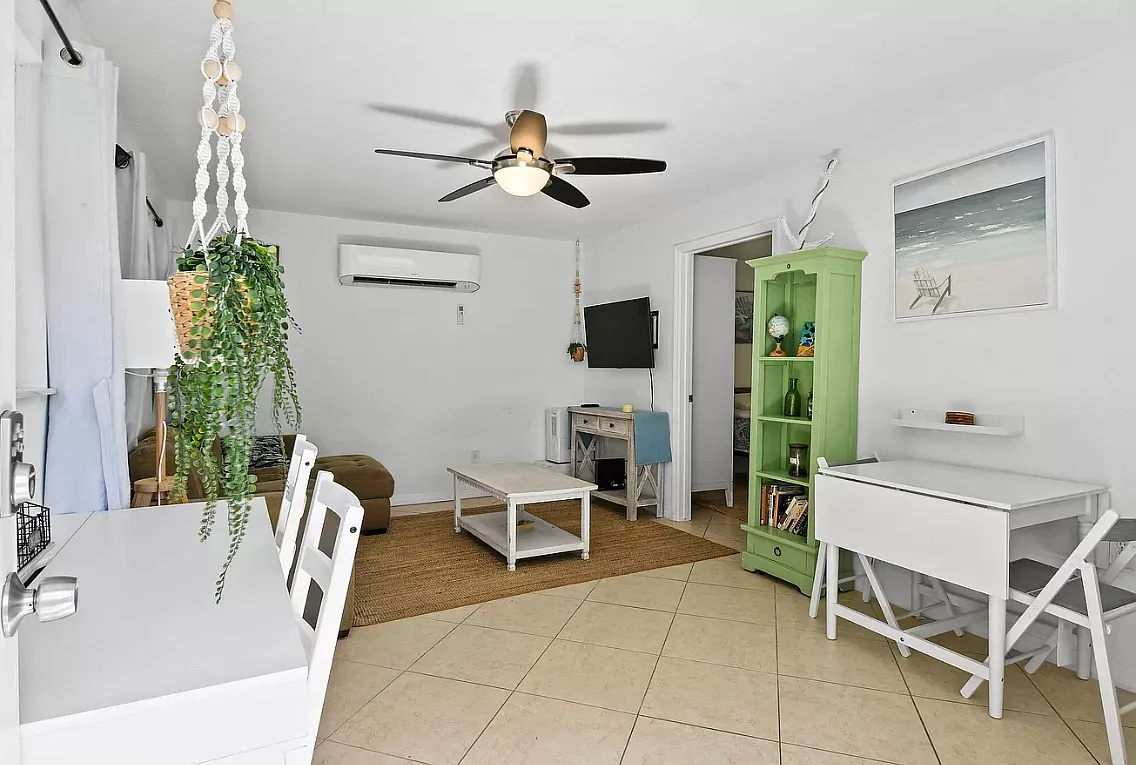 1 bed, 600 sqft, $1,850 — Photo 2