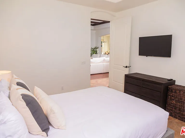54155 Cananero Cir — Photo 23