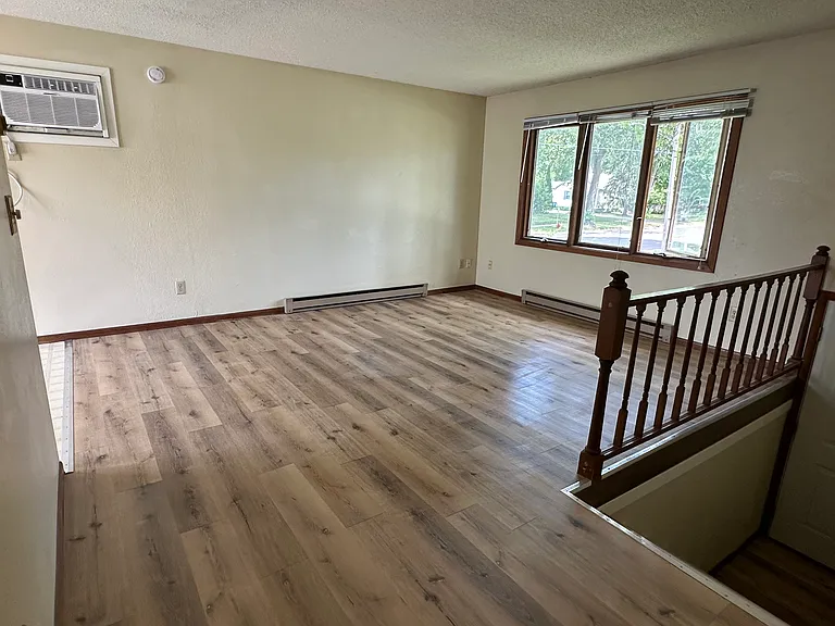 1420 6th Ave N #1420 — Photo 3