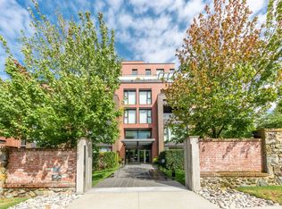 1561 W 57th Ave #201, Vancouver, BC
