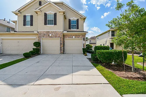 16021 Summerville Lake Dr Photo 1