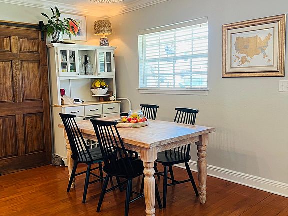 5th image of 3607 S Waverly Pl