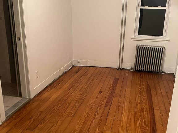 4th image of 72 Skillman Ave #B