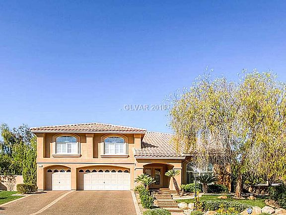 2nd image of 4033 Highland Castle Ct