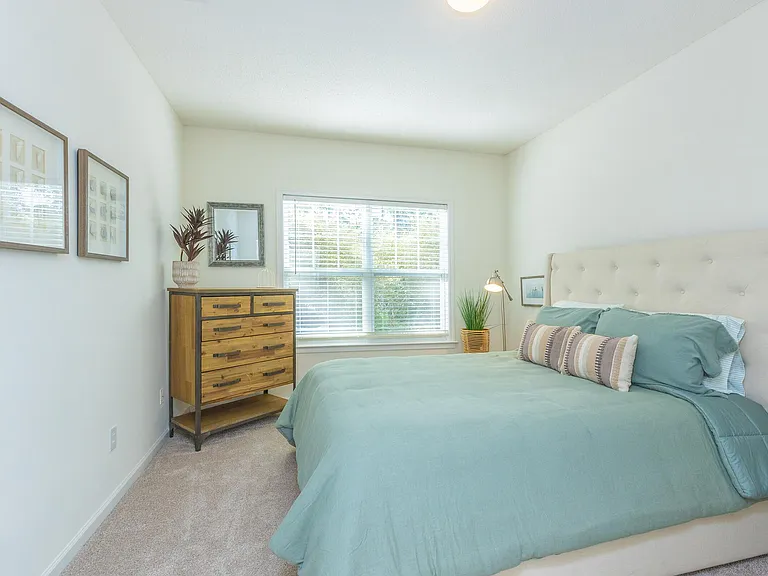 Willow Glen — Photo 32