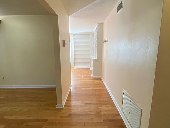 3rd image of 2239 NW 20th Ct