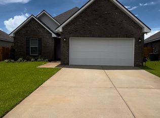 144 Hydrangea Blvd, Freeport, FL 32439