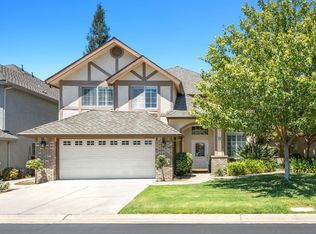 2888 W Kensington Ln, Fresno, CA 93711