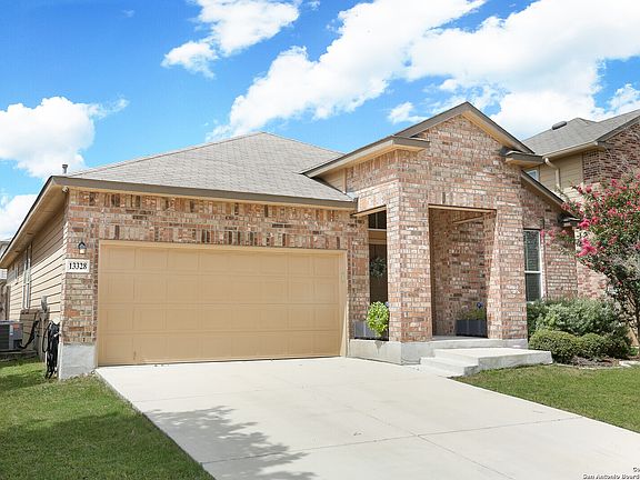 2nd image of 13328 Canyon Meadow