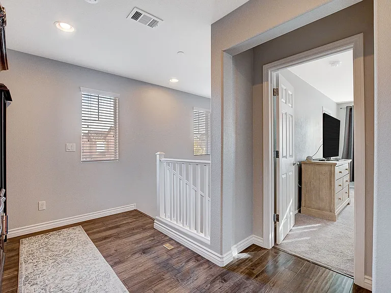 1045 Spotted Saddle St — Photo 21
