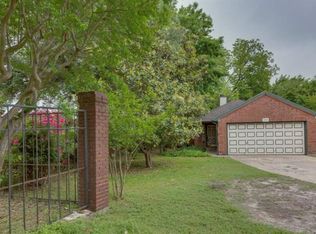 6824 Dolphin Cir, Rowlett, TX 75088