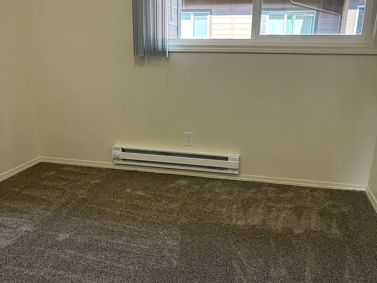 6866 NE Multnomah St #6866 — Photo 17