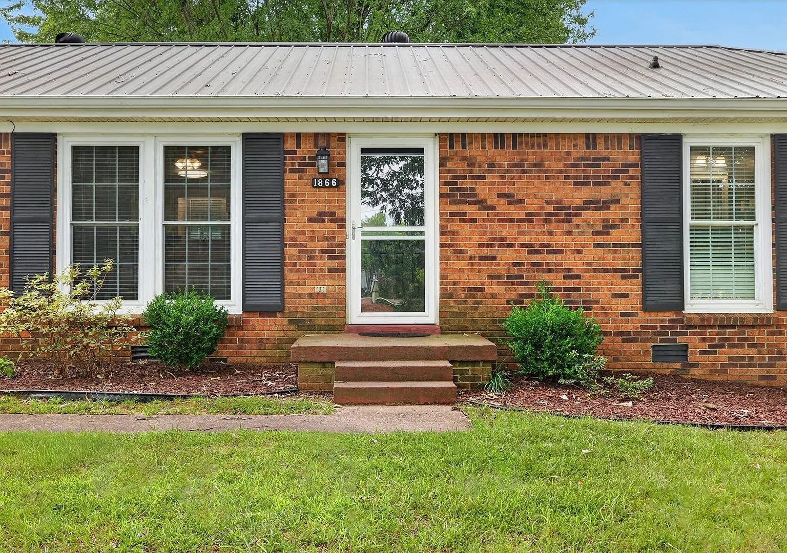 Updated & Pet Friendly! — Photo 4