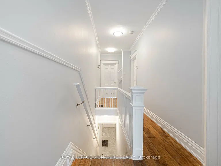 2291 Dundas St W #2 — Photo 7